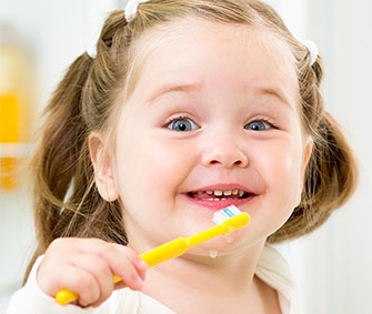 Teething Tips For Soothing Your Baby’s Gums┃Modesto, CA